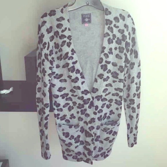 VS Pink leopard cardigan sweater - Picture 1 of 5